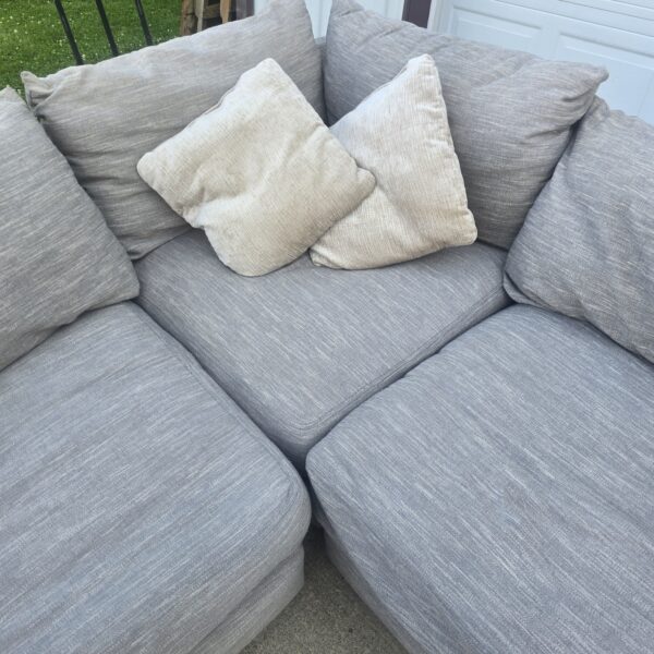 3 piece sectional - Image 3