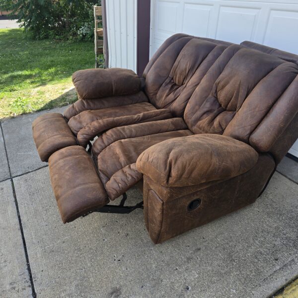 Manual recliner couch sofa - Image 5