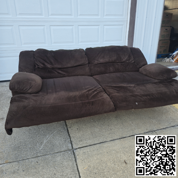 Electric Recliner coach - Image 2